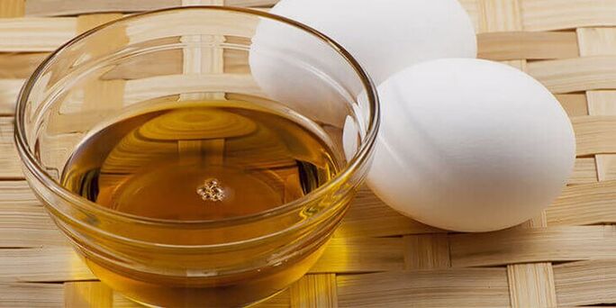 Egg oil to prepare a therapeutic ointment